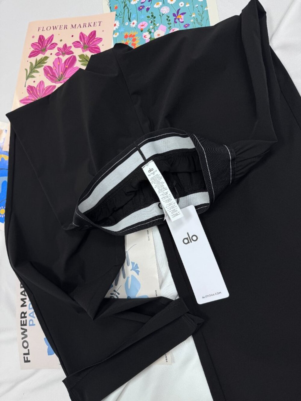 NWT ALO Yoga Black Suit Up Pants 👖😍 Office/Travel/Everyday - Picture 7 of 9